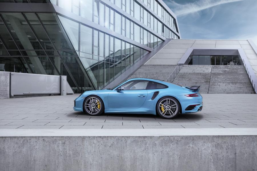  Porsche 911 Turbo S by TechArt (991) 2016 года  (фото 12 из 24)